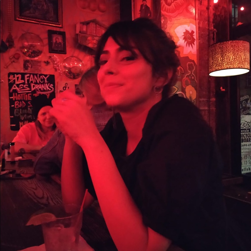 Meet your Posher, Isadora